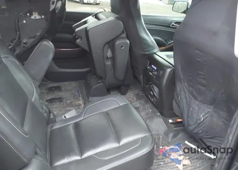 2015 Chevrolet Suburban 1500 Ltz z USA, uszkodzony, nr VIN 1GNSKKKC3FR131943